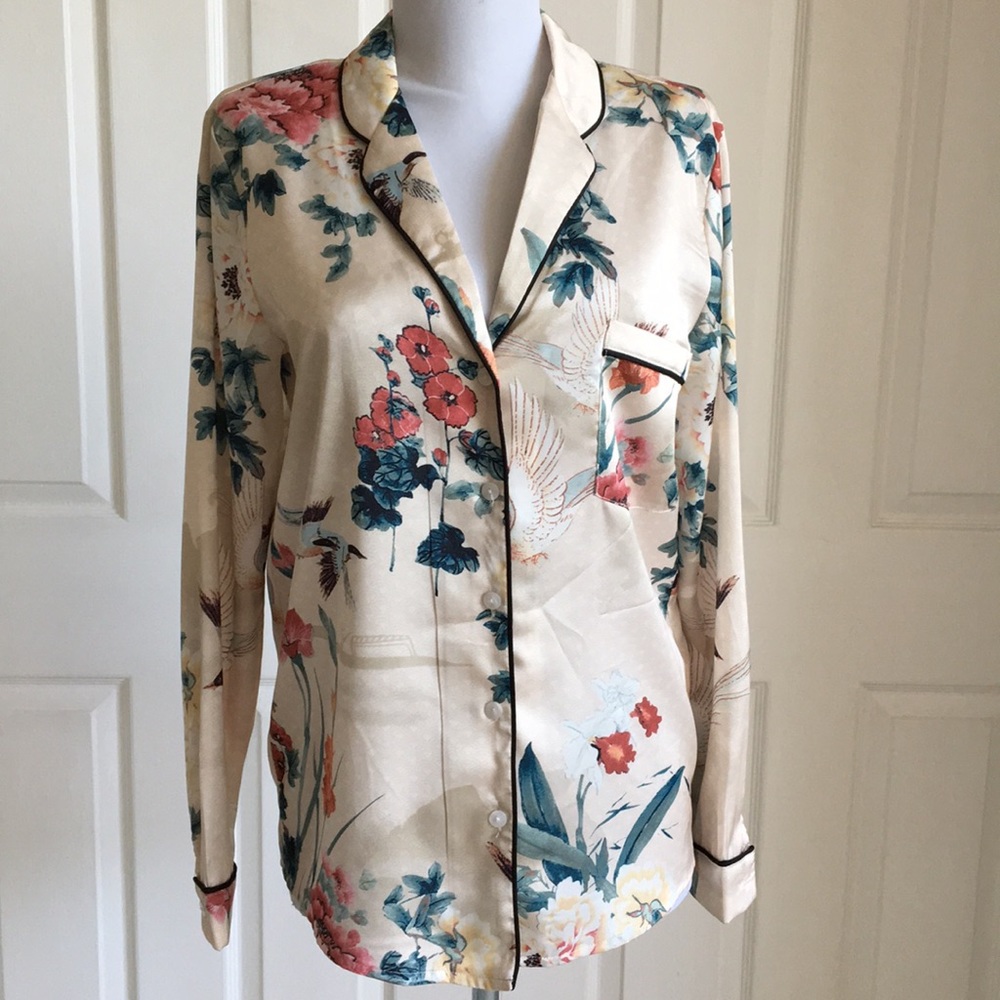 Lea & Viola silky trendy top, S